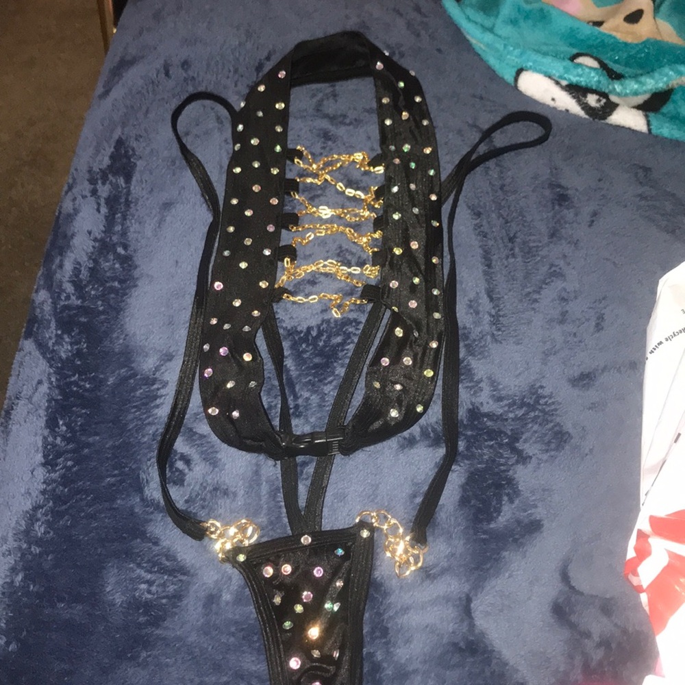 SLINGSHOT DANCEWEAR